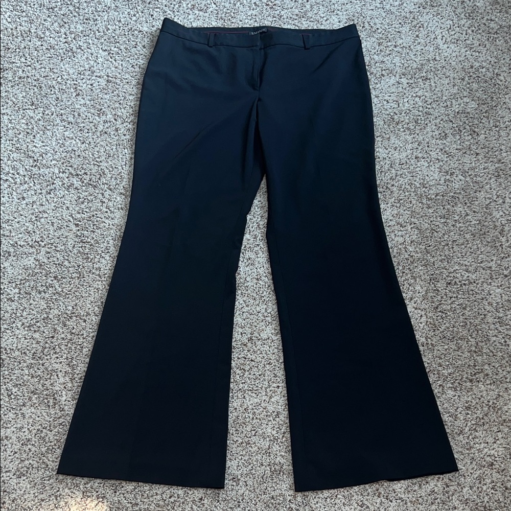 Tahari Women’s Black Flare Dress Pants Size 14